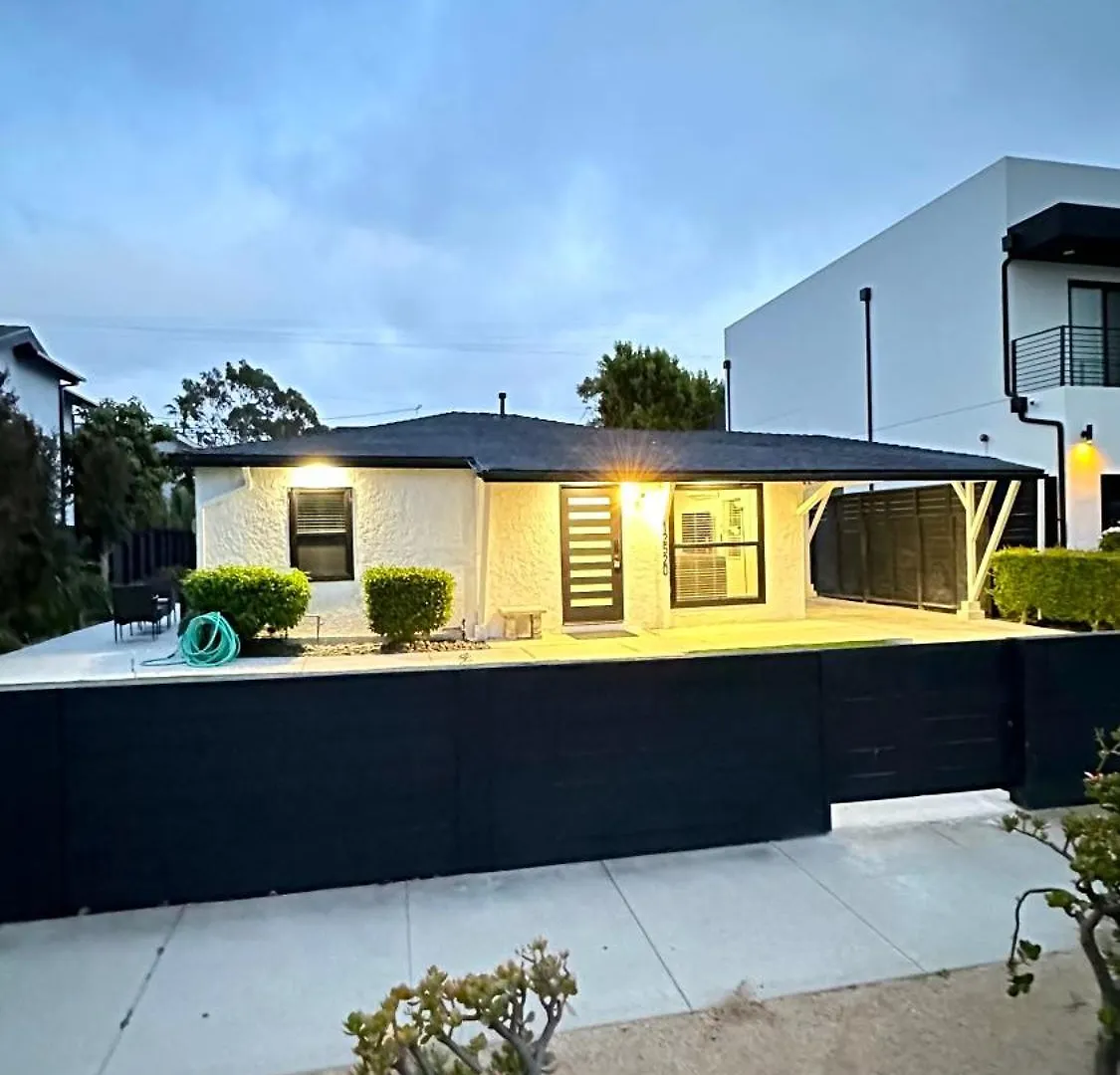 Modern Studio Stylish &Cozy Right Unit Los Angeles