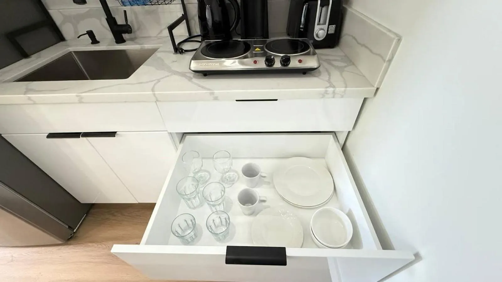 Modern Studio Stylish &Cozy Right Unit Los Angeles 0*,